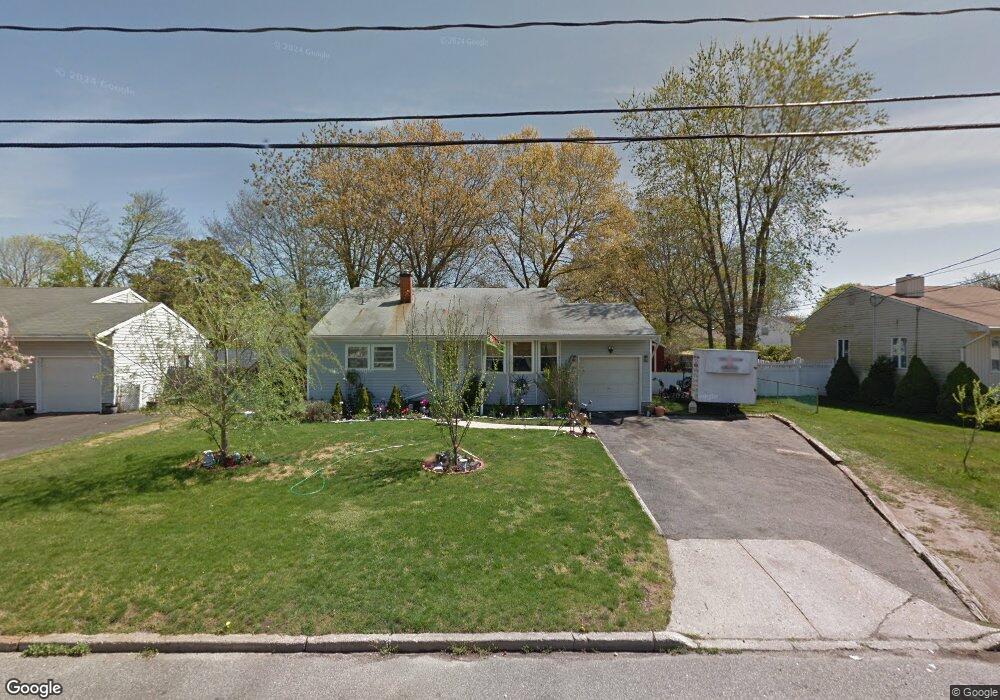 3007 Beechnut Ave, Medford, NY 11763 - photo 1