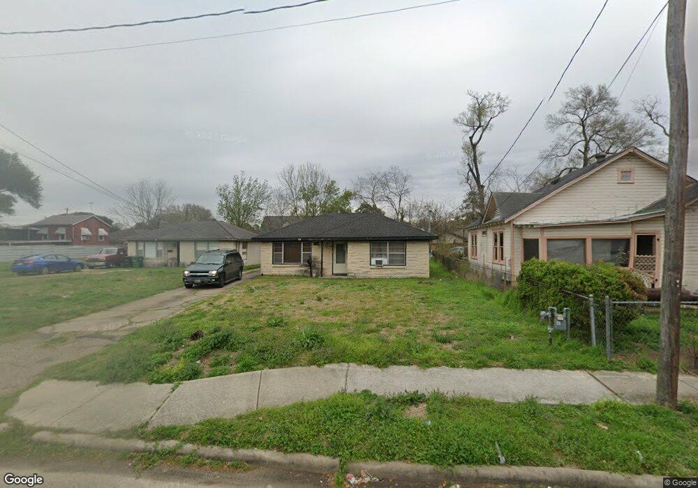 7308 Bauman Rd, Houston, TX 77022 - photo 1