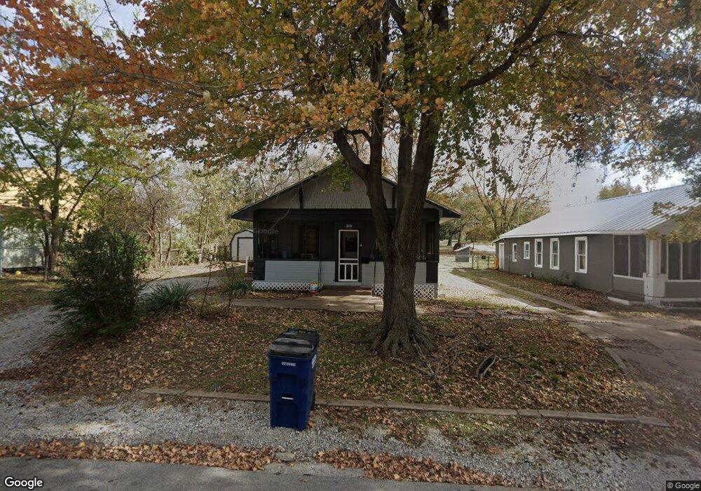 209 S Dunlap St, Cleveland, OK 74020 - photo 1