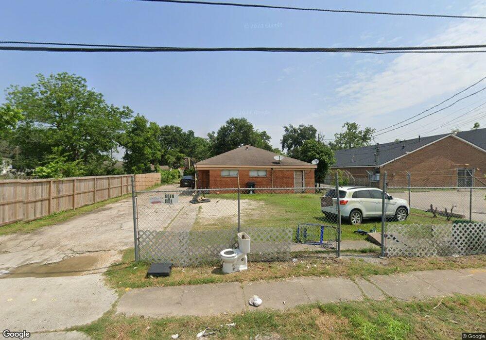 4107 Cavalcade St unit 1, Houston, TX 77026 - photo 1