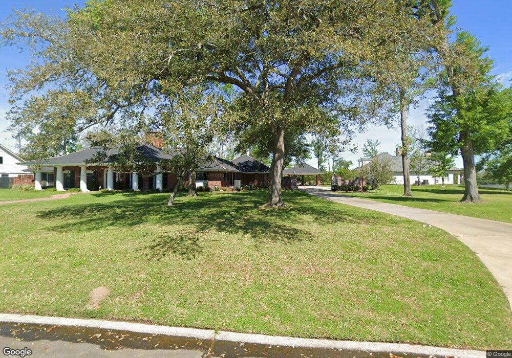 1120 Dumbarton Dr, Lake Charles, LA 70605 - photo 1