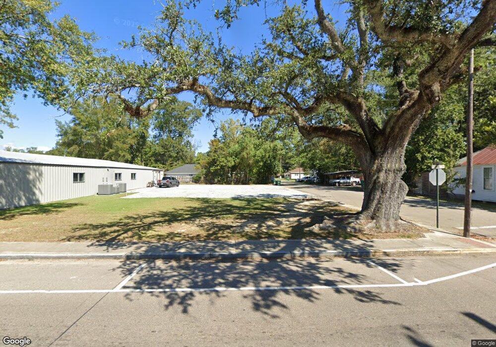 321 E Canal St, Picayune, MS 39466 - photo 1