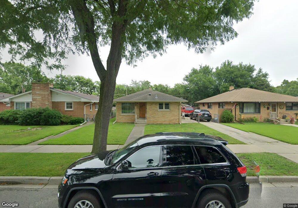 2235 N Jackson St, Waukegan, IL 60087 - photo 1