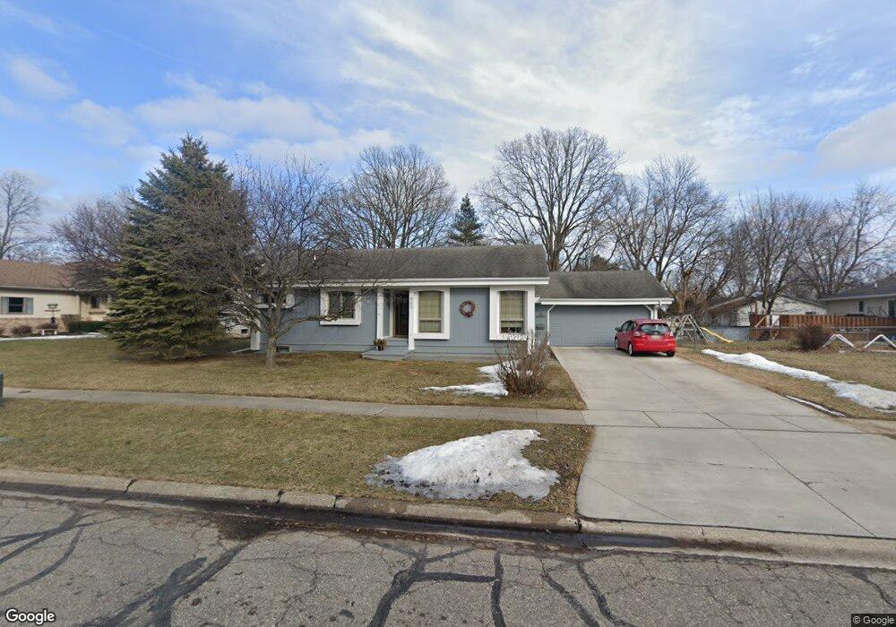 902 Village Dr, Davison, MI 48423 - photo 1