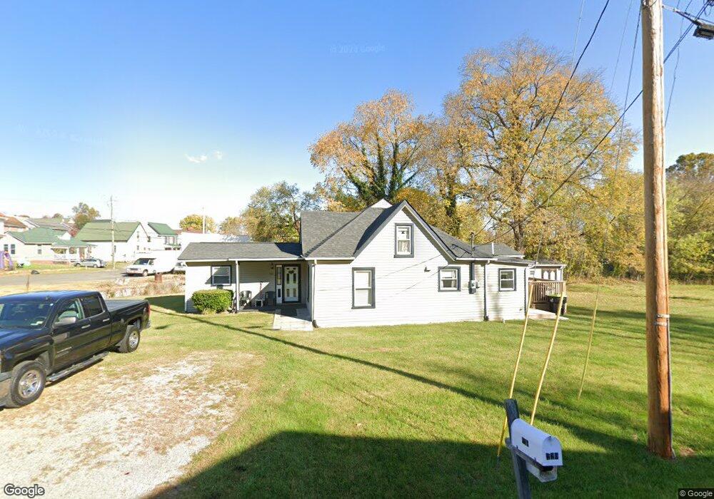 220 Pulaski St, Pulaski, VA 24301 - photo 1