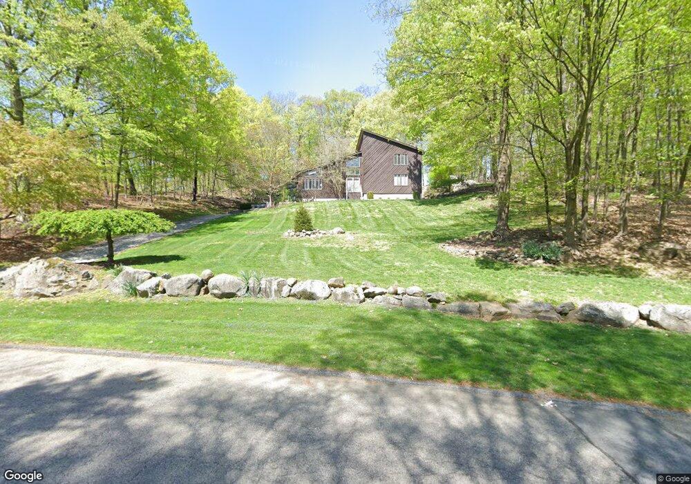 17 Chester Ct, Cortlandt Manor, NY 10567 - photo 1