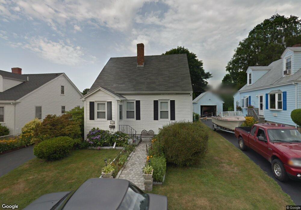 17 Keeher Ave, Newport, RI 02840 - photo 1