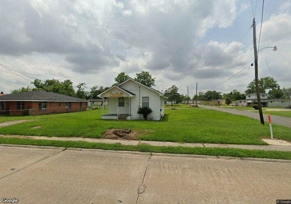 1055 N Simmons St, Lake Charles, LA 70601 - photo 1