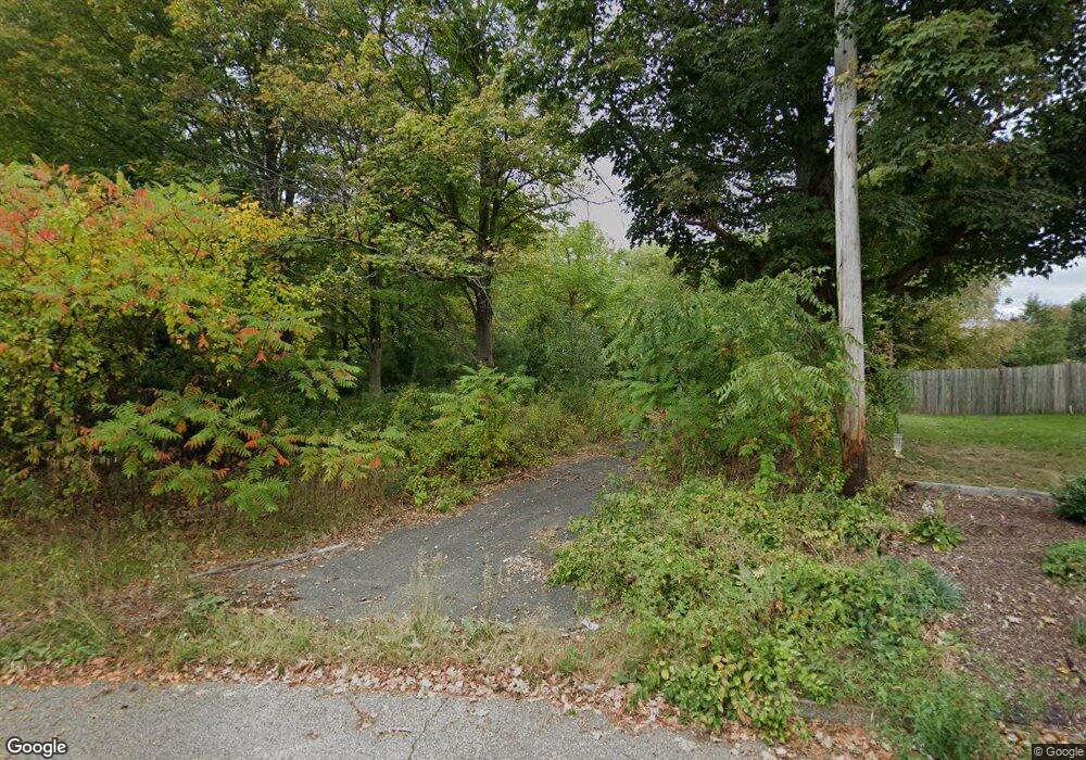 111 Mcintosh Dr, Manchester, CT 06042 - photo 1