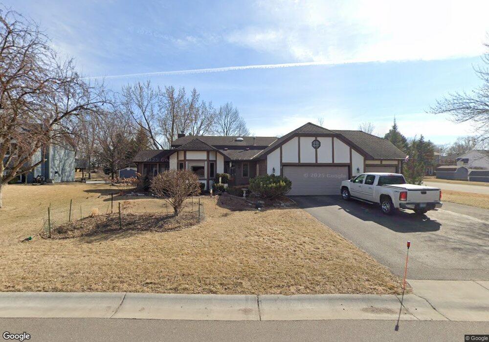 12073 87th Place N, Maple Grove, MN 55369 - photo 1