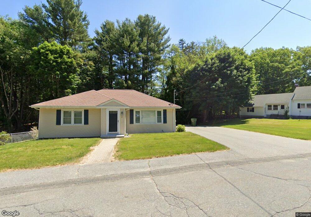 11 Pine Grove Cir, Uxbridge, MA 01569 - photo 1