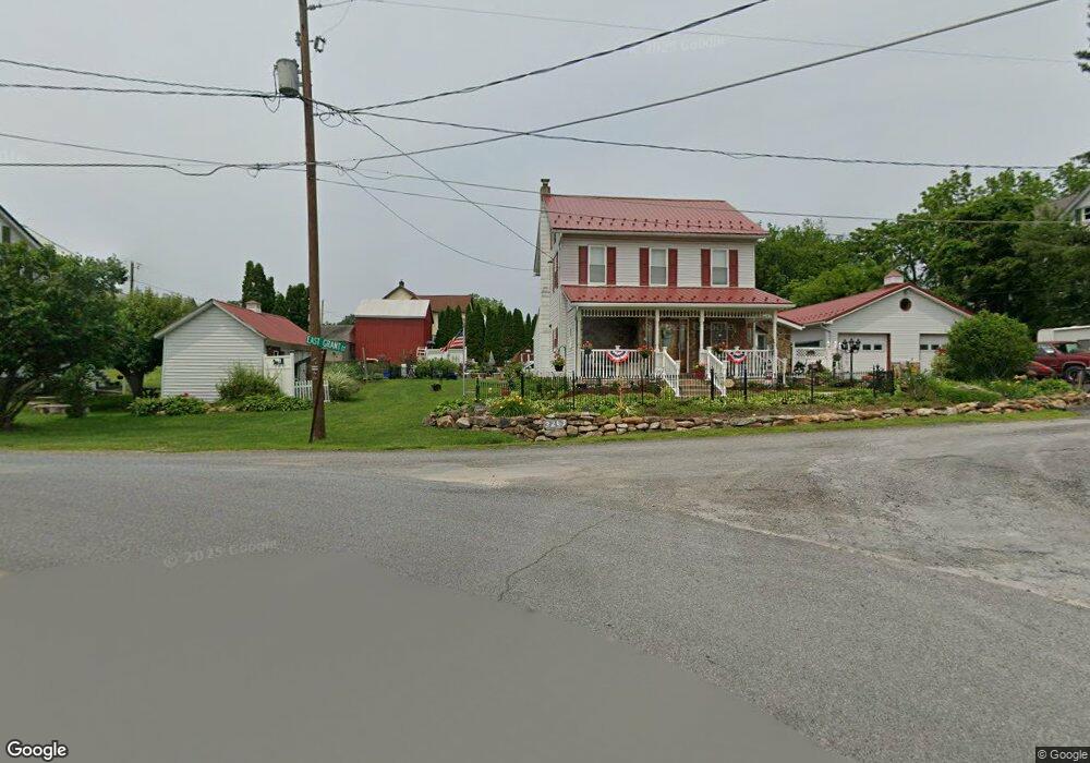 3243 E Grant St, Slatington, PA 18080 - photo 1