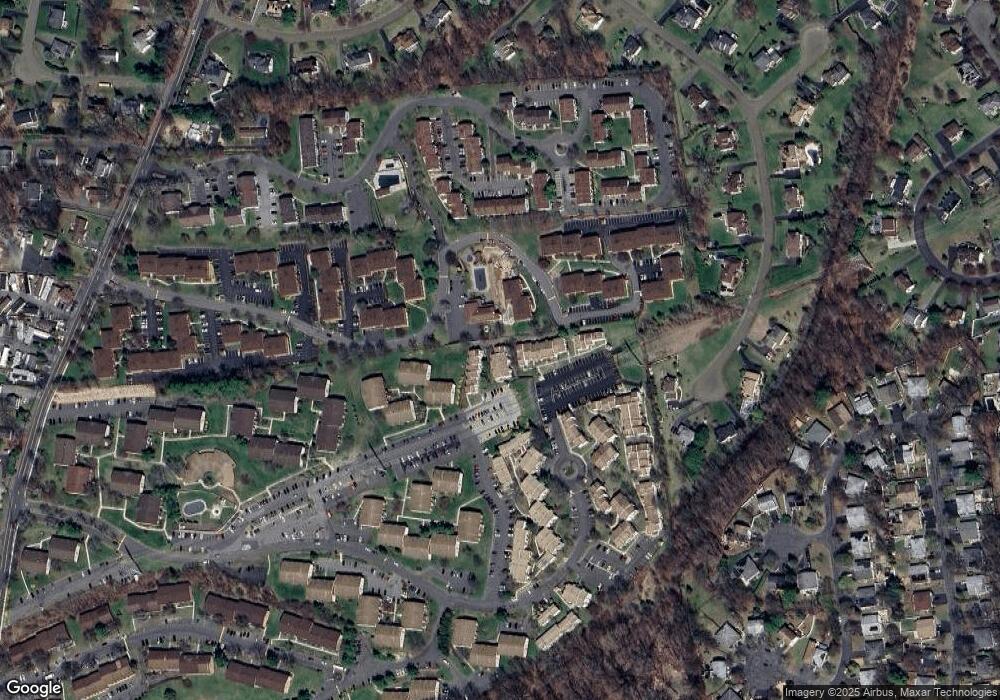 524 Country Club Ln, Pomona, NY 10970 - photo 1