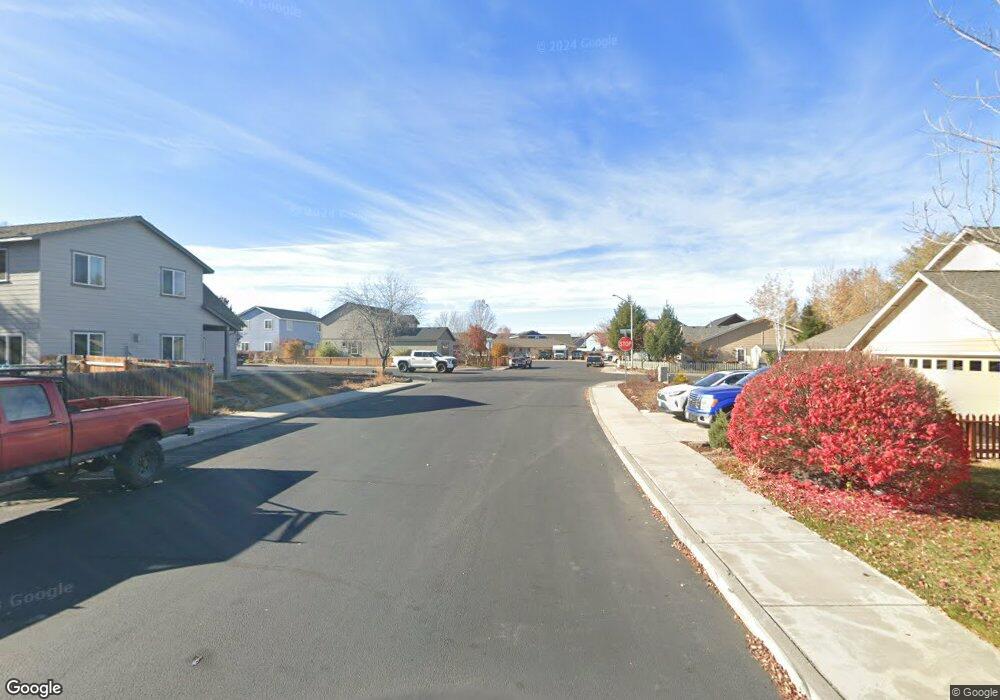 5 NW Larch Tree Ct, Redmond, OR 97756 - photo 1