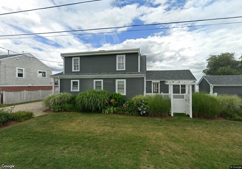 52 Shore Dr, Mattapoisett, MA 02739 - photo 1