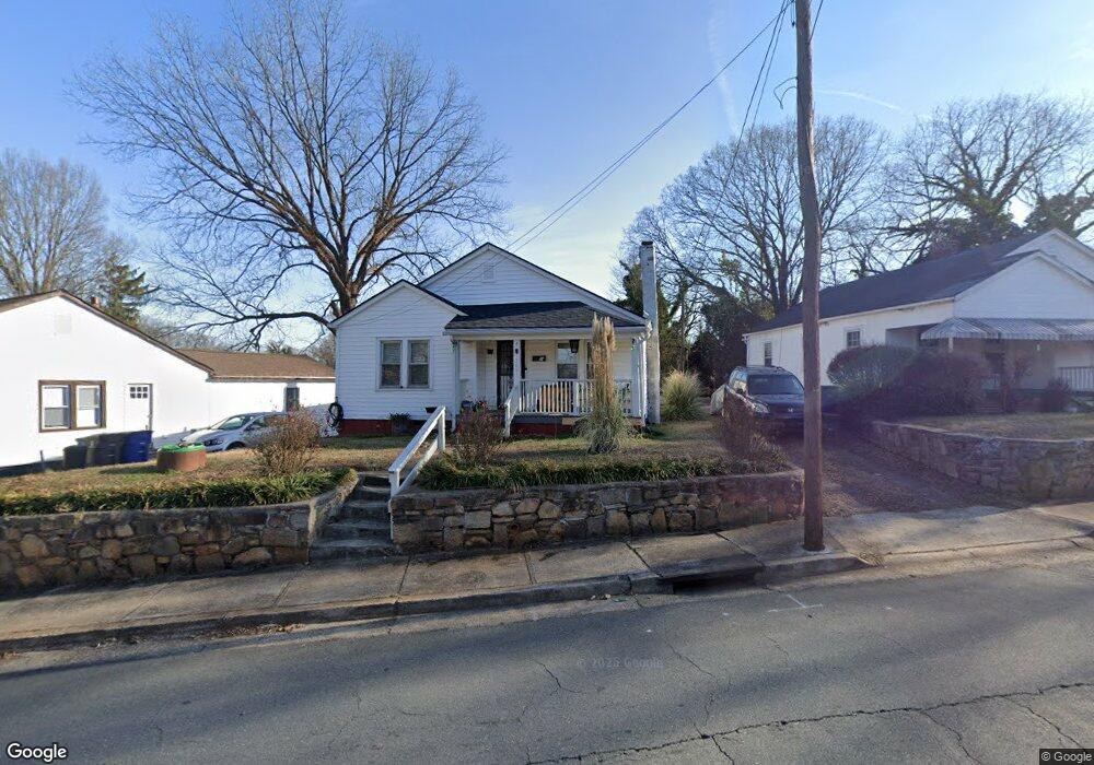 2001 Dellabrook Rd, Winston Salem, NC 27105 - photo 1