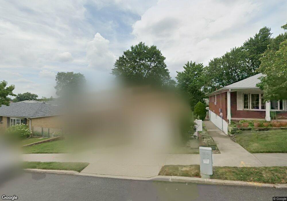 215 Benedict Ave, Staten Island, NY 10314 - photo 1