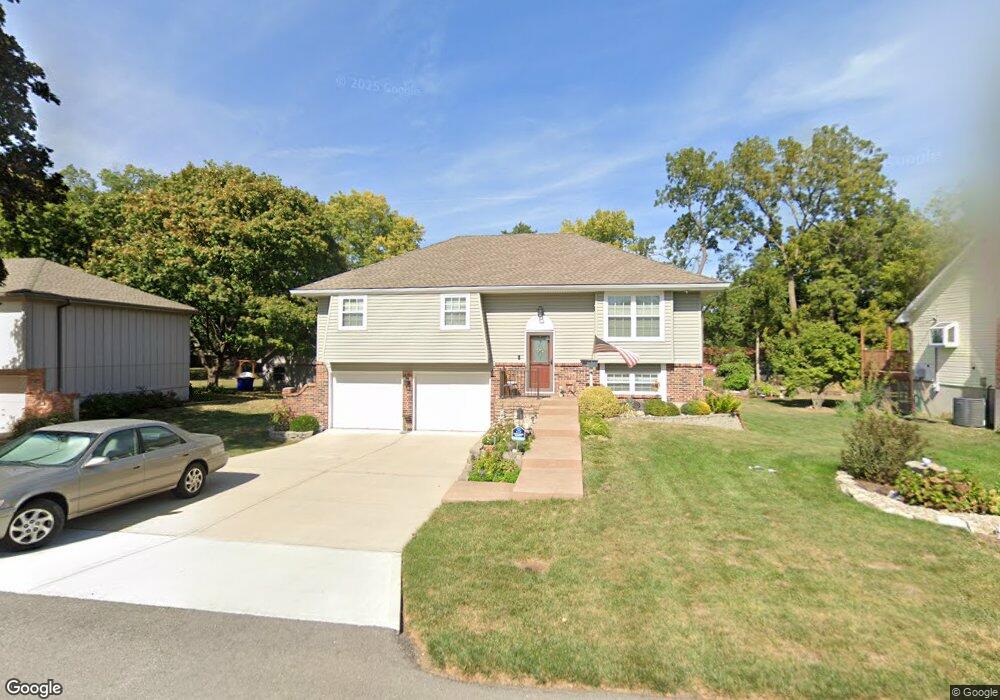 11706 W 61st Terrace, Shawnee, KS 66203 - photo 1