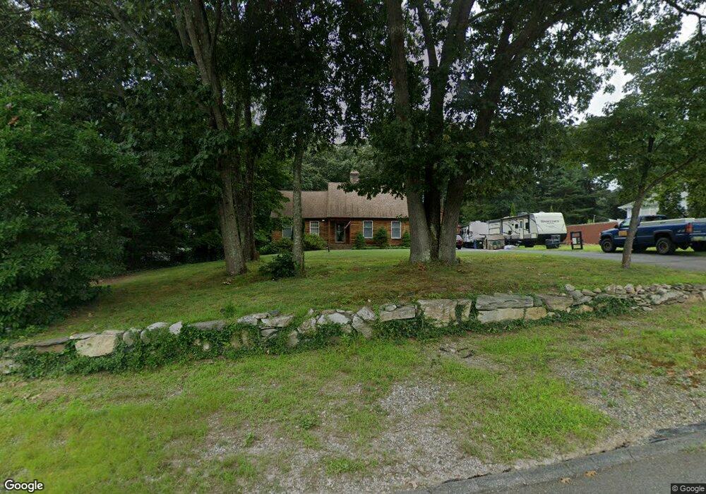 33 Tanglewood Dr, Norwich, CT 06360 - photo 1