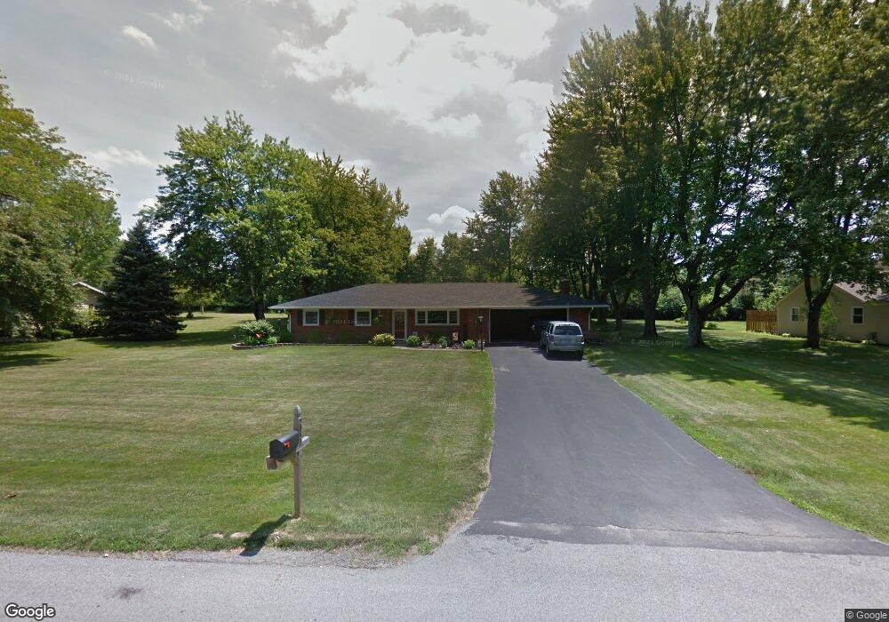 2053 Sandy Ln, Lima, OH 45806 - photo 1