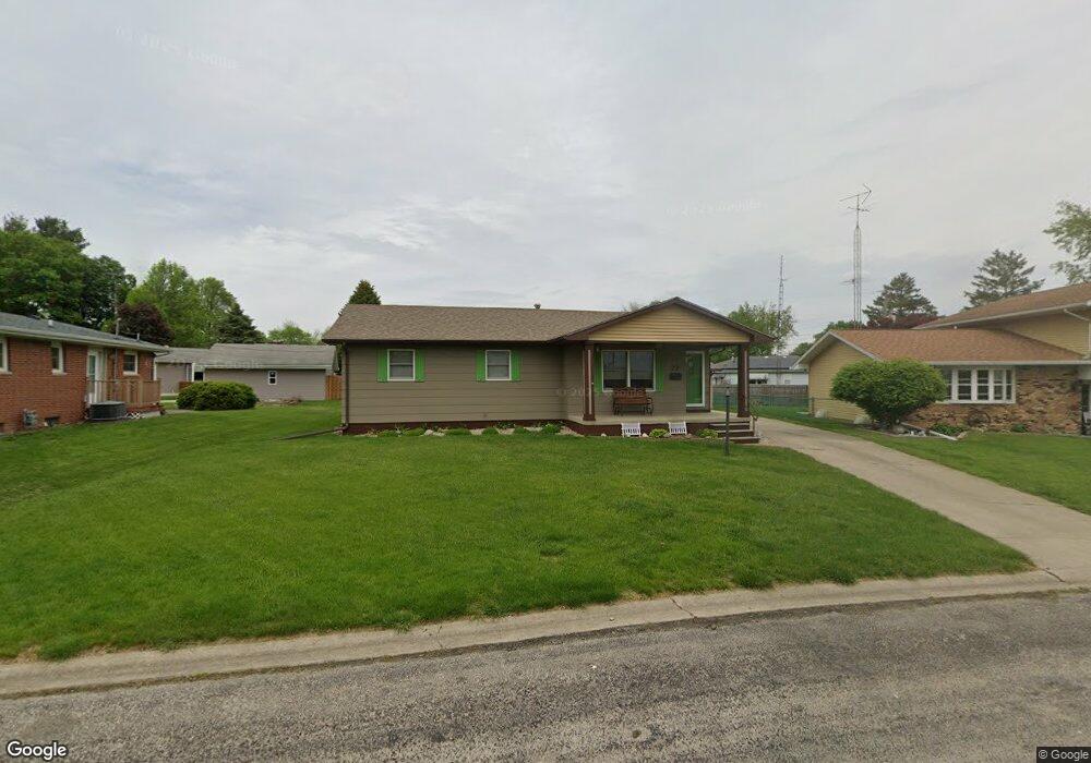 22 Sycamore Ln, Lincoln, IL 62656 - photo 1