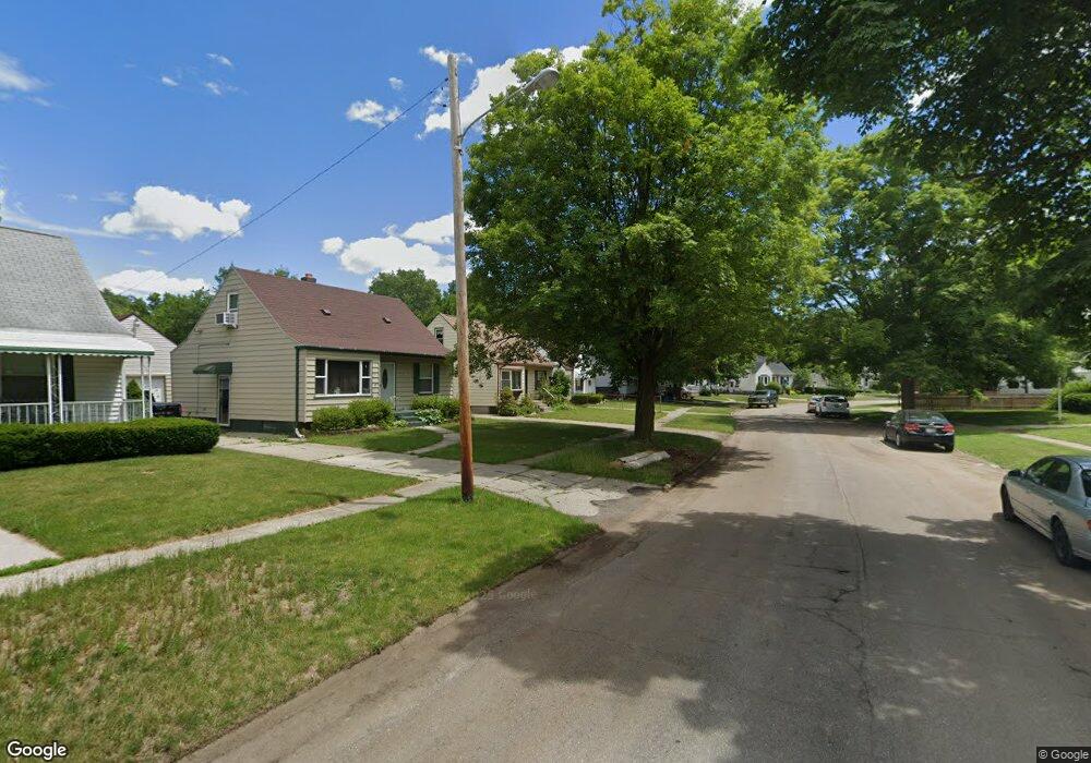 1606 Greenbrook Ln, Flint, MI 48507 - photo 1