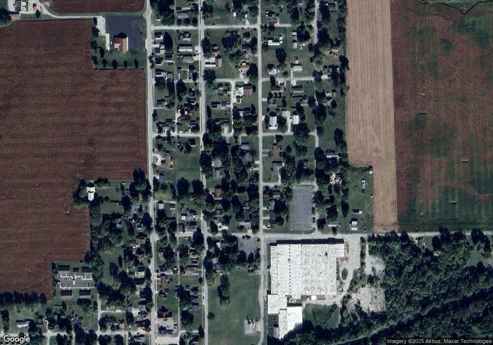 542 N Jackson St, Andrews, IN 46702 - photo 1