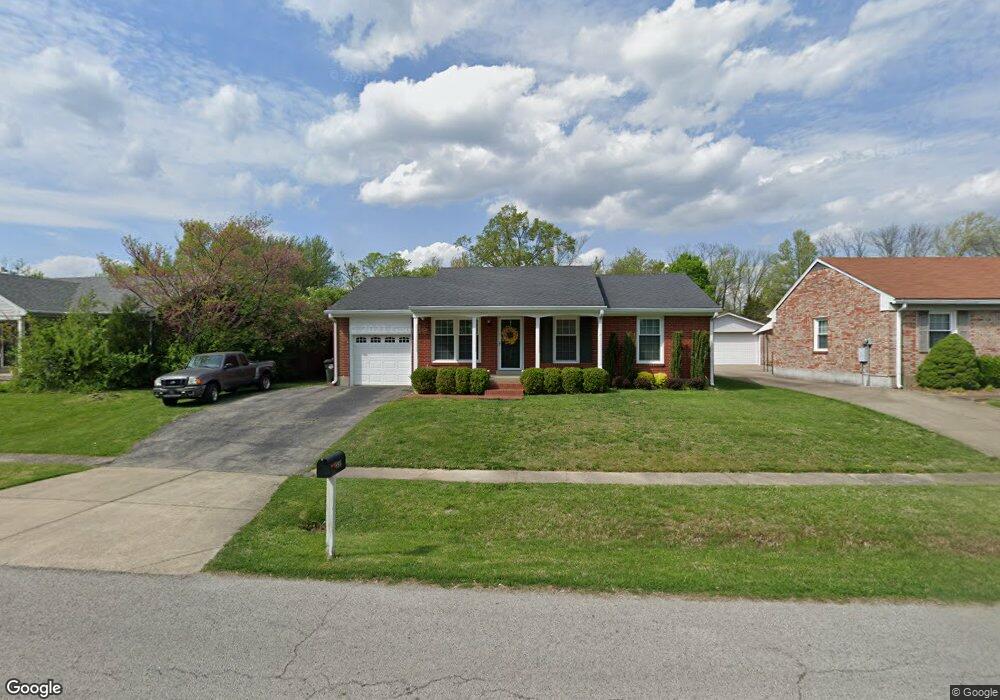 8915 Brandywyne Dr, Louisville, KY 40291 - photo 1