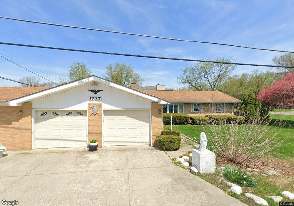 1737 Costello Dr, Anderson, IN 46011 - photo 1