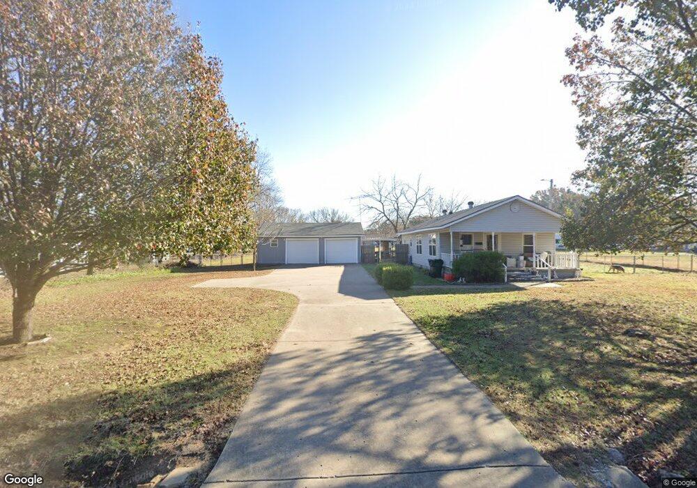 1504 N 5th St, Henryetta, OK 74437 - photo 1