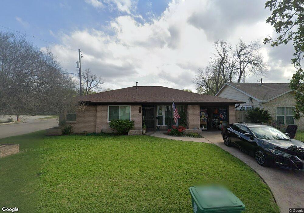 902 Algregg St, Houston, TX 77009 - photo 1