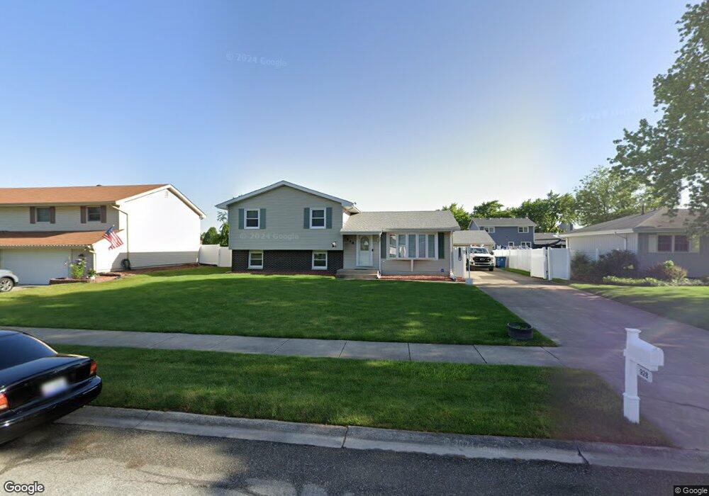 928 Windsor Ln, Dyer, IN 46311 - photo 1