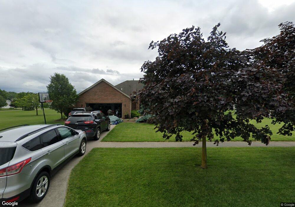 402 Riverview Dr, Woodville, OH 43469 - photo 1