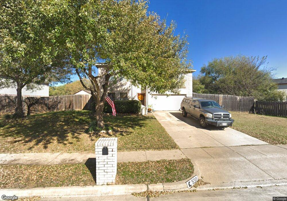 9301 Seven Oaks Ln, Denton, TX 76210 - photo 1