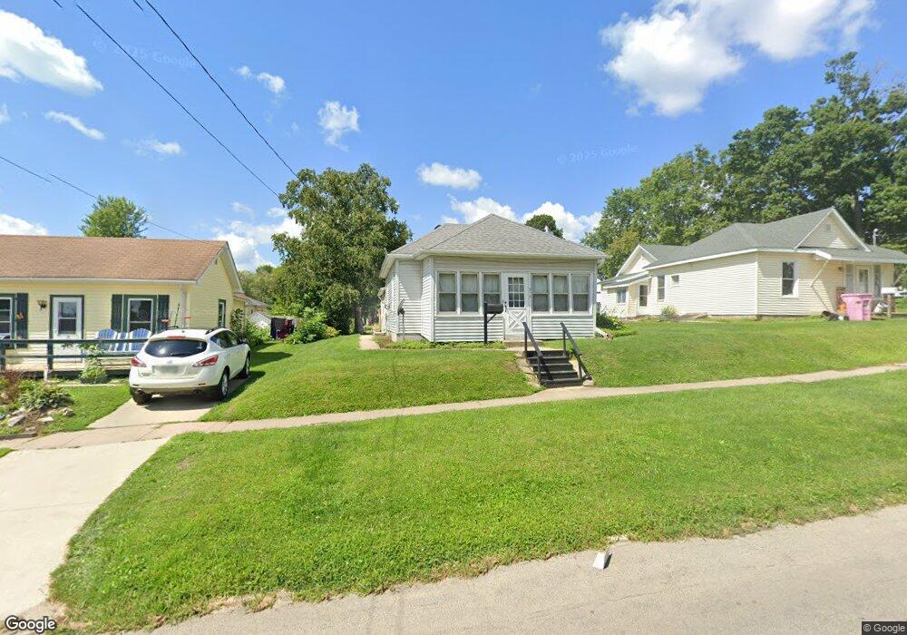 310 S Pine St, West Union, IA 52175 - photo 1