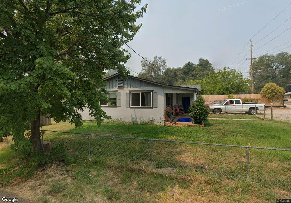 1669 Mistletoe Ln, Redding, CA 96002 - photo 1