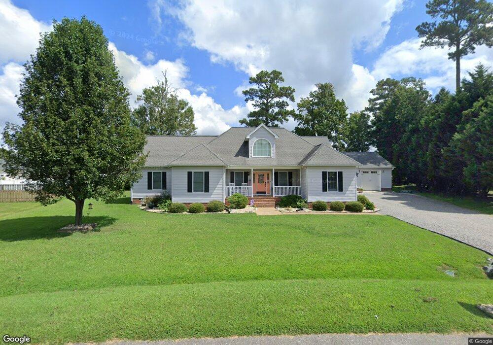 720 Cressfield Dr, West Point, VA 23181 - photo 1