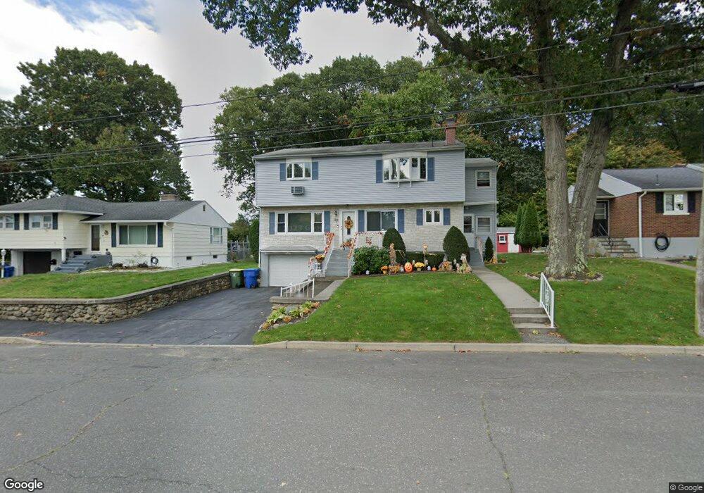 17 Phyllis Ave, Waterbury, CT 06708 - photo 1