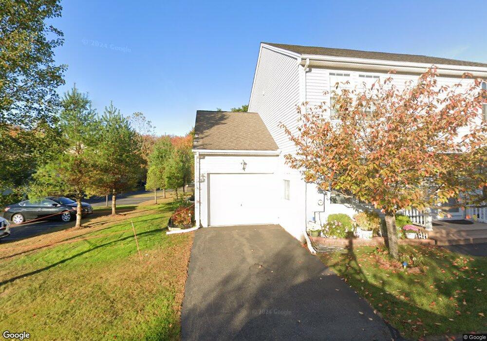 1 Arrowhead Dr, Unionville, CT 06085 - photo 1