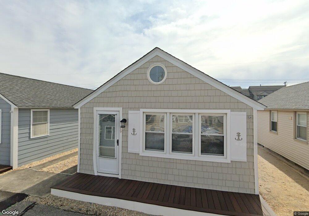 17 11th Ln, Seaside Park, NJ 08752 - photo 1