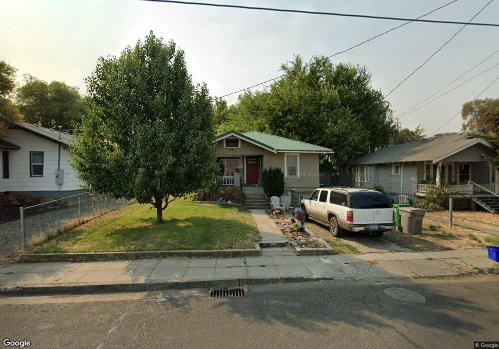 1210 E 9th St, the Dalles, OR 97058 - photo 1
