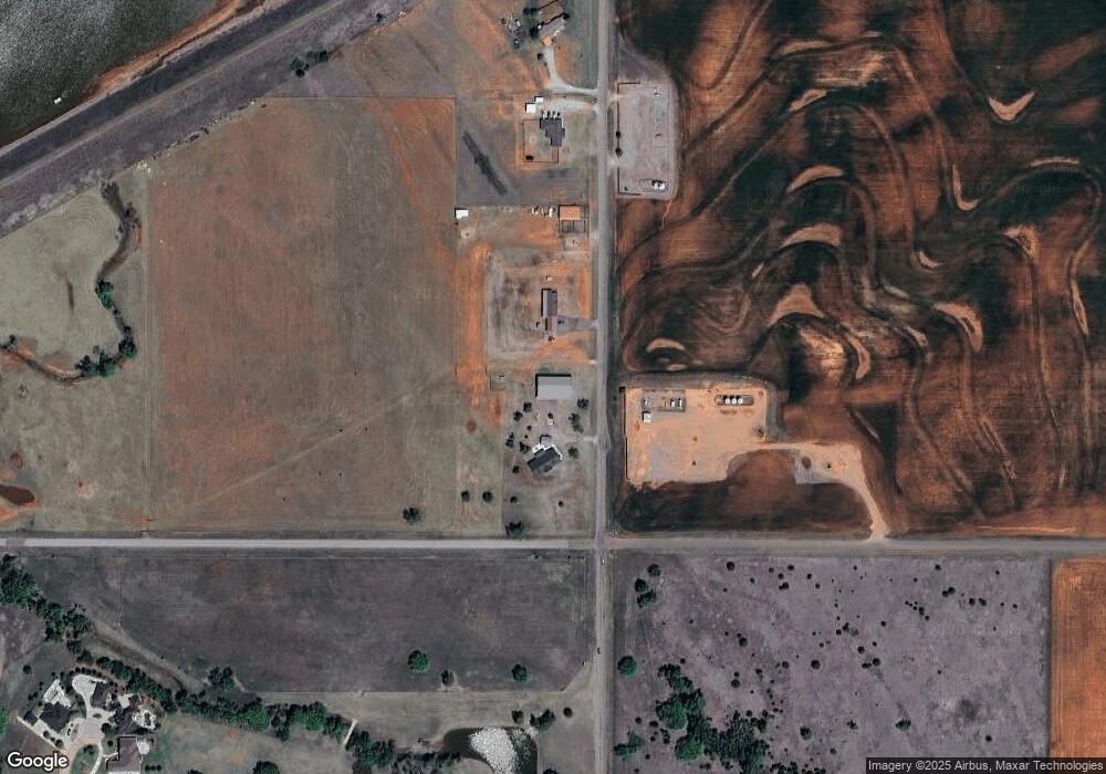 10895 N 2000 Rd, Elk City, OK 73644 - photo 1