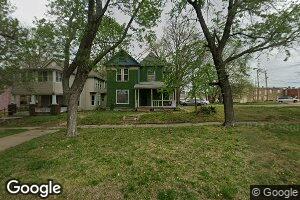 516 SW Taylor St, Topeka, KS 66603