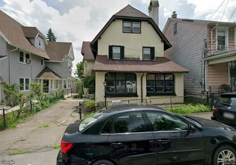 338 W Green St, Hazleton, PA 18201 - photo 1