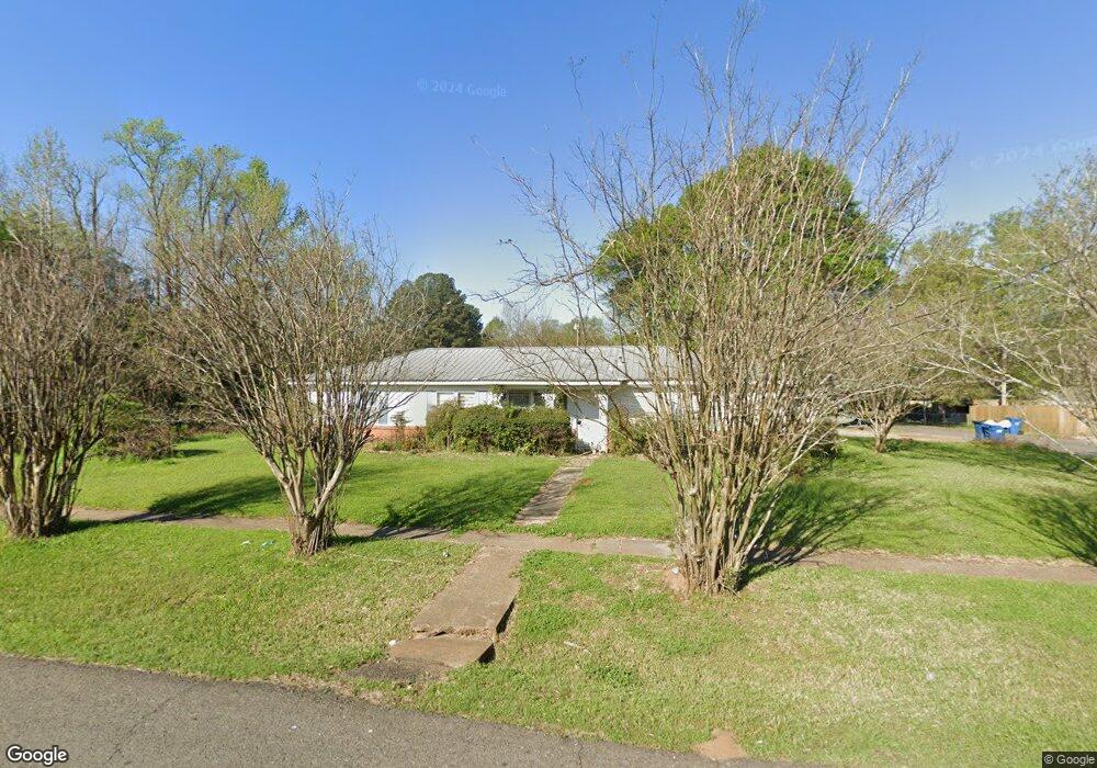 901 S Spruce St, Vivian, LA 71082 - photo 1