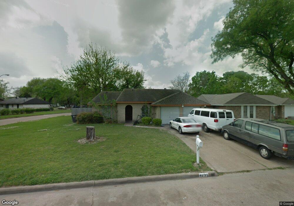 8235 Whitecastle Ln, Houston, TX 77088 - photo 1