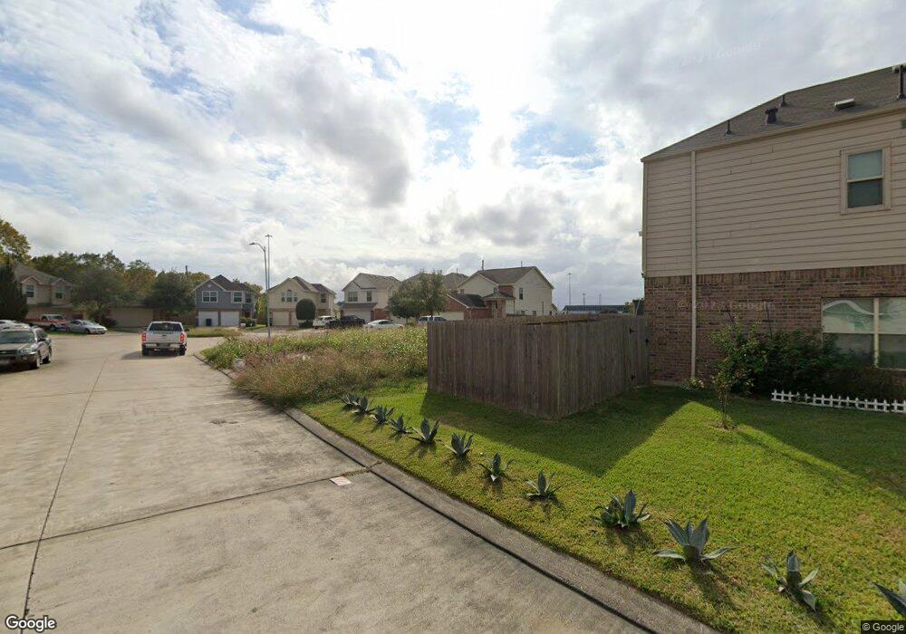 11230 Valley Kings Dr, Houston, TX 77089 - photo 1