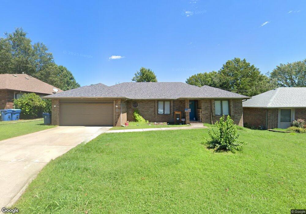 414 Hillcrest Ave, Nixa, MO 65714 - photo 1