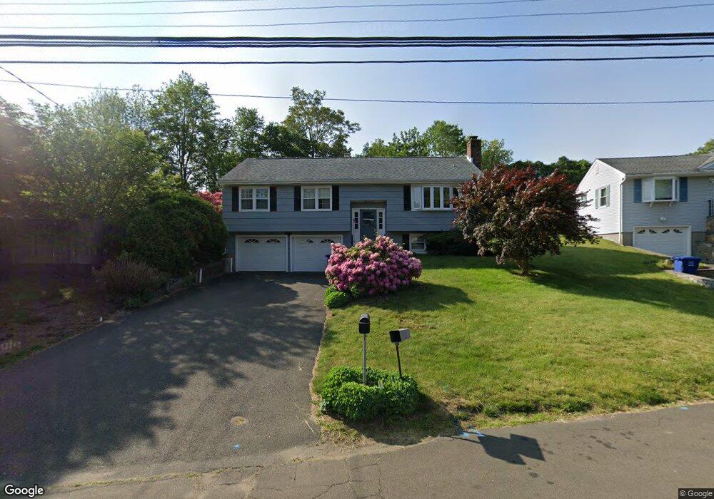 194 Holland Rd, Bridgeport, CT 06610 - photo 1