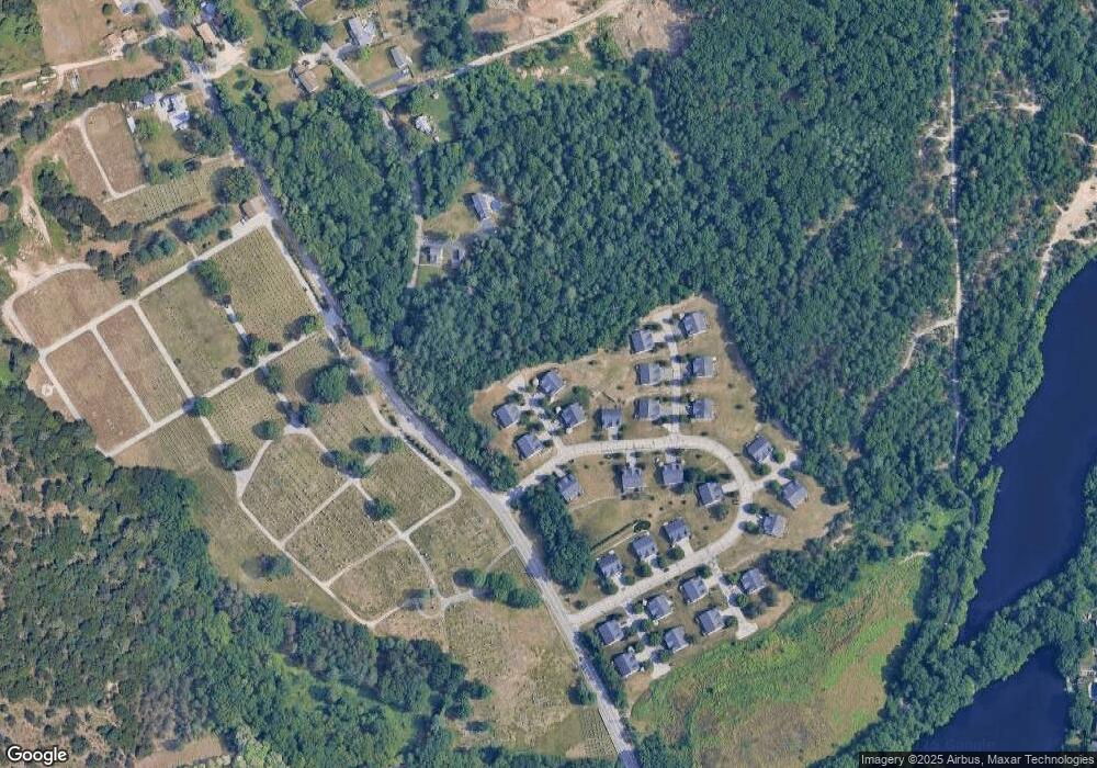 76 Fox Run Rd, Blackstone, MA 01504 - photo 1